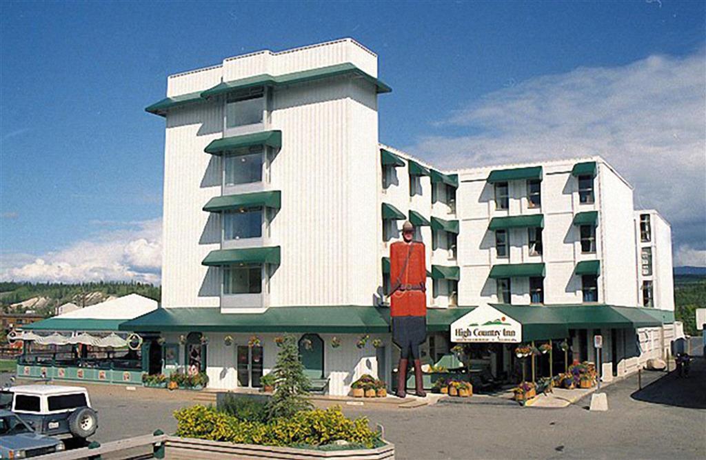 Coast High Country Inn Уайтхорс Екстериор снимка