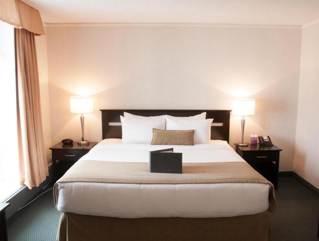Coast High Country Inn Уайтхорс Екстериор снимка