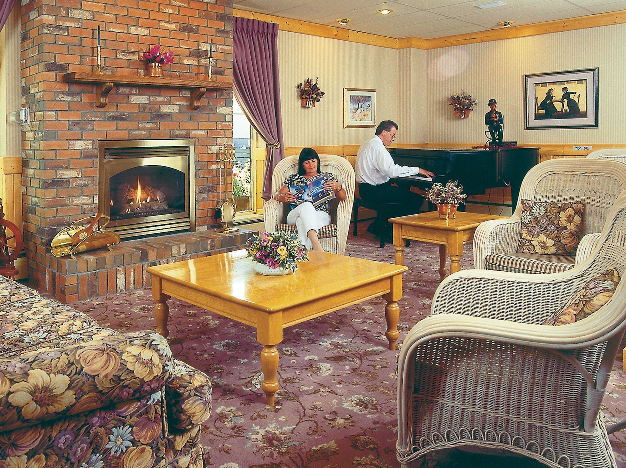 Coast High Country Inn Уайтхорс Екстериор снимка