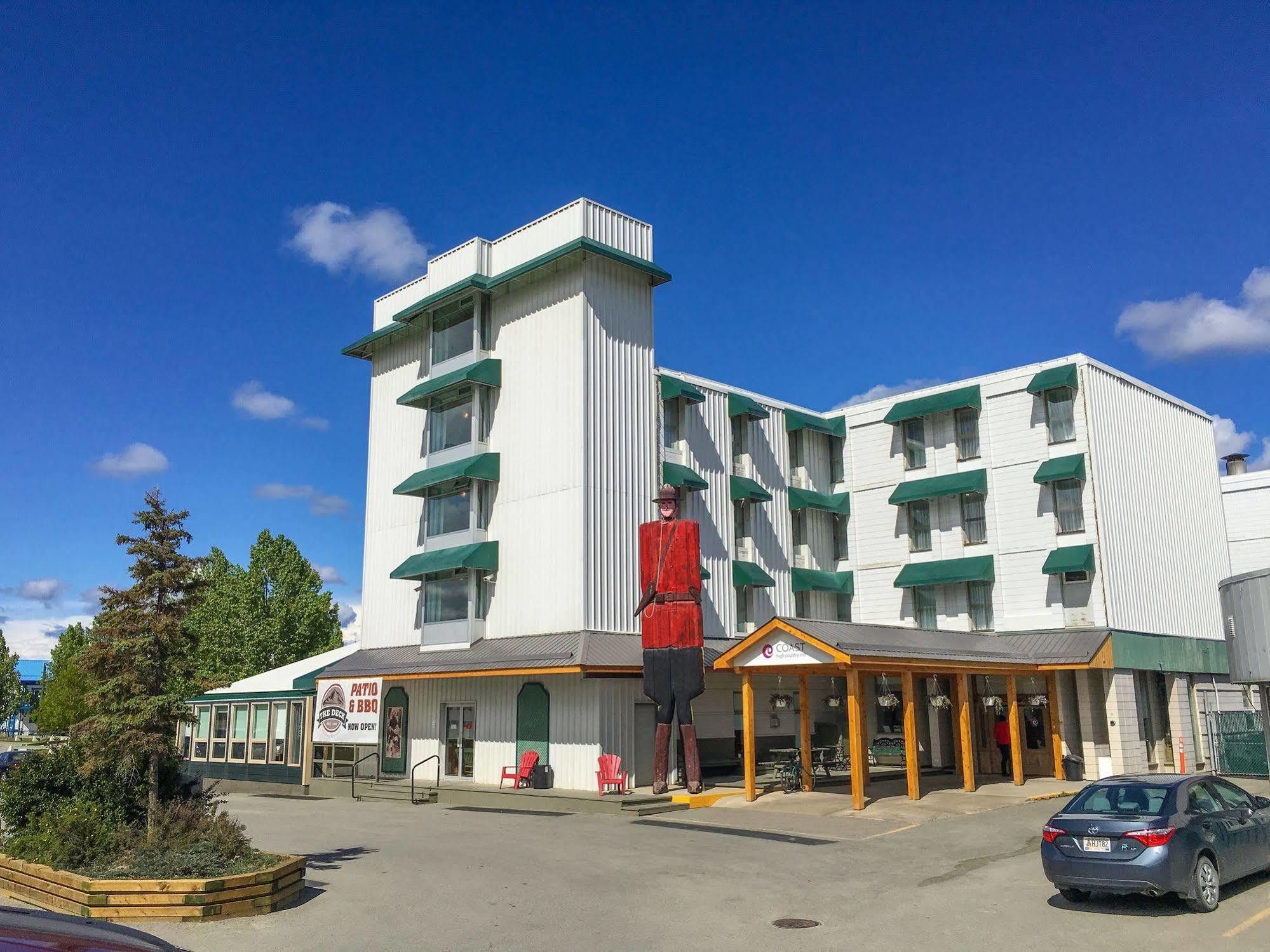 Coast High Country Inn Уайтхорс Екстериор снимка